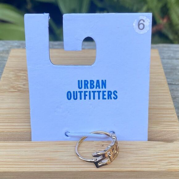 NWT New Urban Outfitters UO 222 Gold Stackable Angel Lucky Numbers Ring Size 6 - Picture 3 of 4